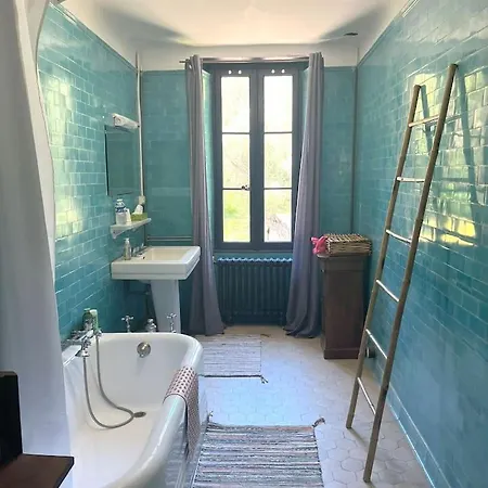 Villa Magdala-Chambre D'Hote 4 Bed & Breakfast
