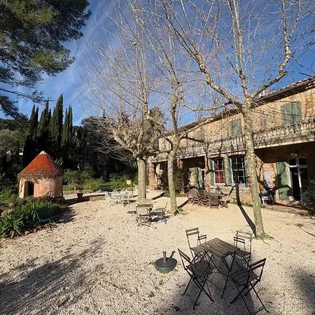 Villa Magdala-Chambre D'Hote 4 ベッド・アンド・ブレックファスト イエール